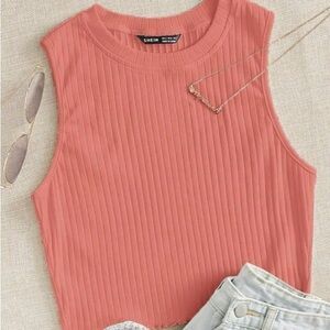 SHEIN EZwear Ribbed Lettuce-Edge‎ Tank Top